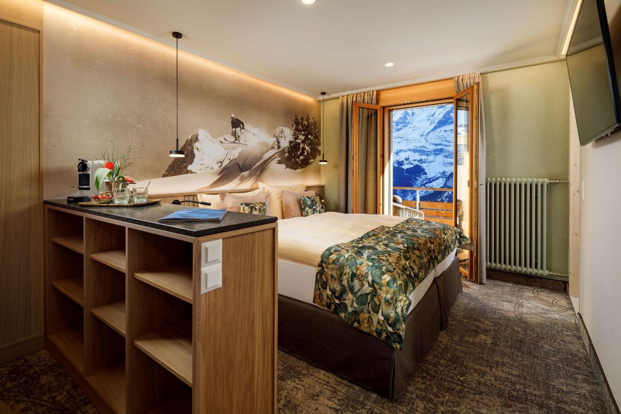 Corner Junior Suite balcony Eiger mountain view,1765147751:JPEG